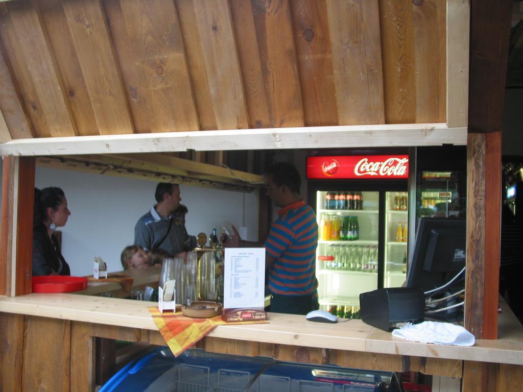 Zoopark Zelcin Villa Mělník Kültér fotó